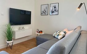 Clara - Wyspa Spichrzów by Q4Apartments